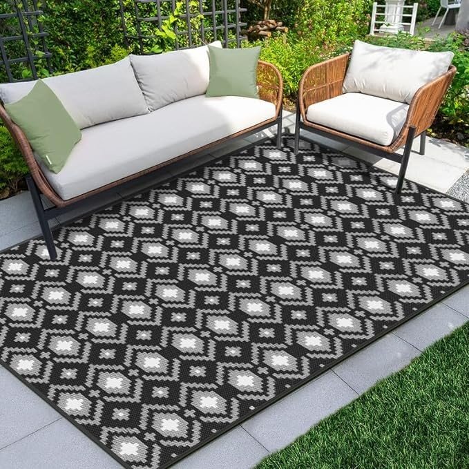 ROMROL Outdoor Rug, 5x8ft Outdoor Plastic Straw Rug, Reversible Outdoor Mats, Area Rug Decor, Waterproof, Portable, Camping Mat and Rug for Indoor, Outdoors, RV, Patio, Outside, Black and White